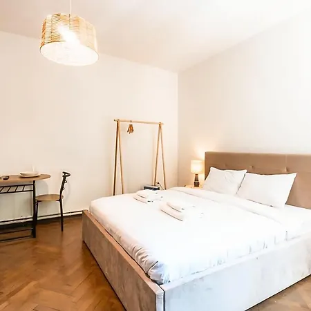 Calea Victoriei - Premium & Apartman Bukarest