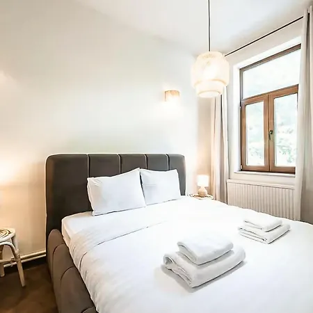 Calea Victoriei - Premium & Bukareszt