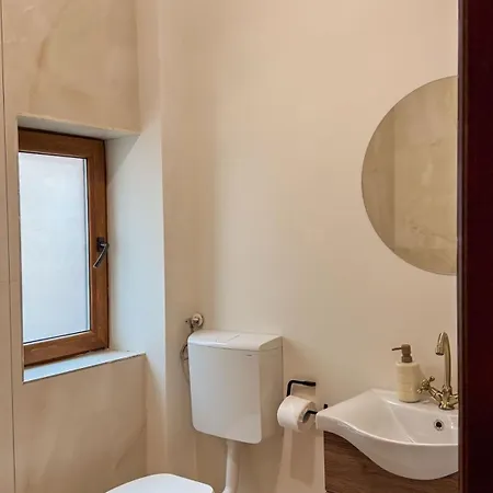 Calea Victoriei - Premium &