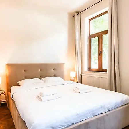 Calea Victoriei - Premium & Apartman Bukarest