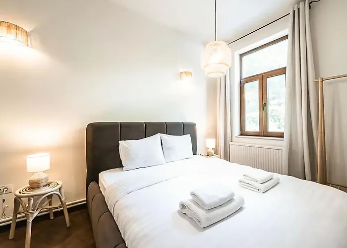 Calea Victoriei - Premium & بوخارست