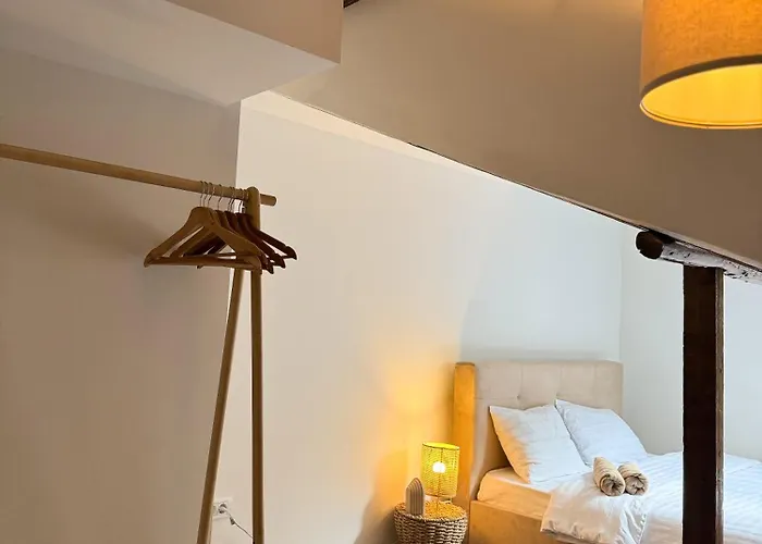 Calea Victoriei - Premium & *